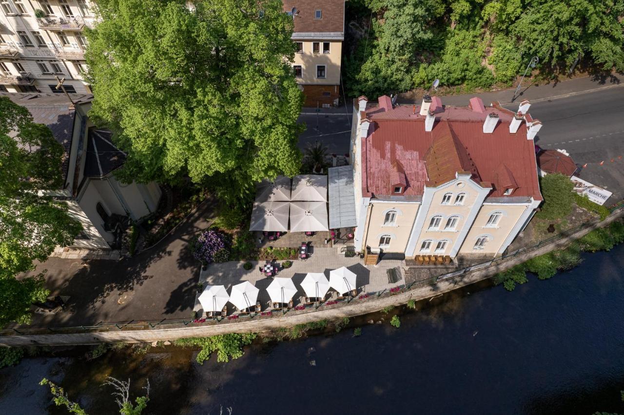 Villa Basileia Riverside Karlovy Vary Bagian luar foto